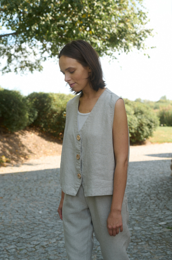 Alina Heavy Linen Vest - Image 4